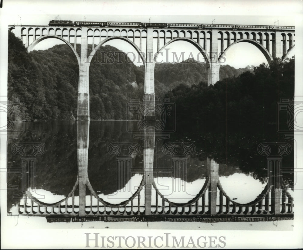 1986 Press Photo Switzerland Intercity Train - Historic Images