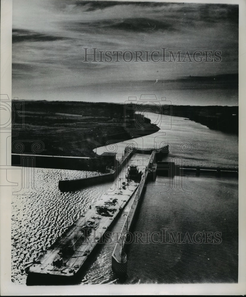 1948 Press Photo Tennessee River Tank Barges, Loudoun Lock - Historic Images