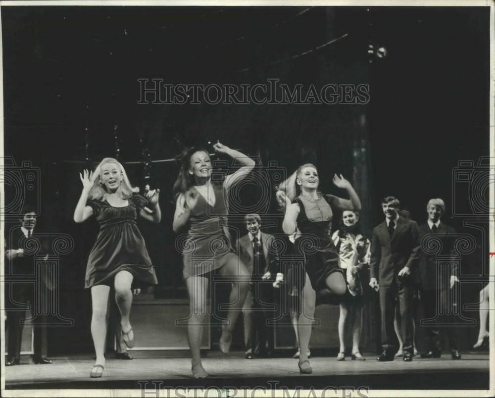 Press Photo &quot;Promises, Promises&quot; Musical Play &quot;Turkey Lurkey&quot; Dancers - Historic Images