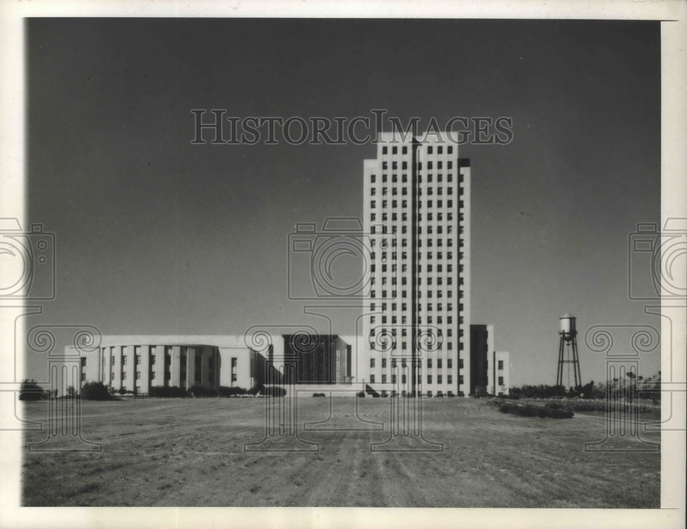 1945 Press Photo Bismarck, North Dakota State Capitol - Historic Images