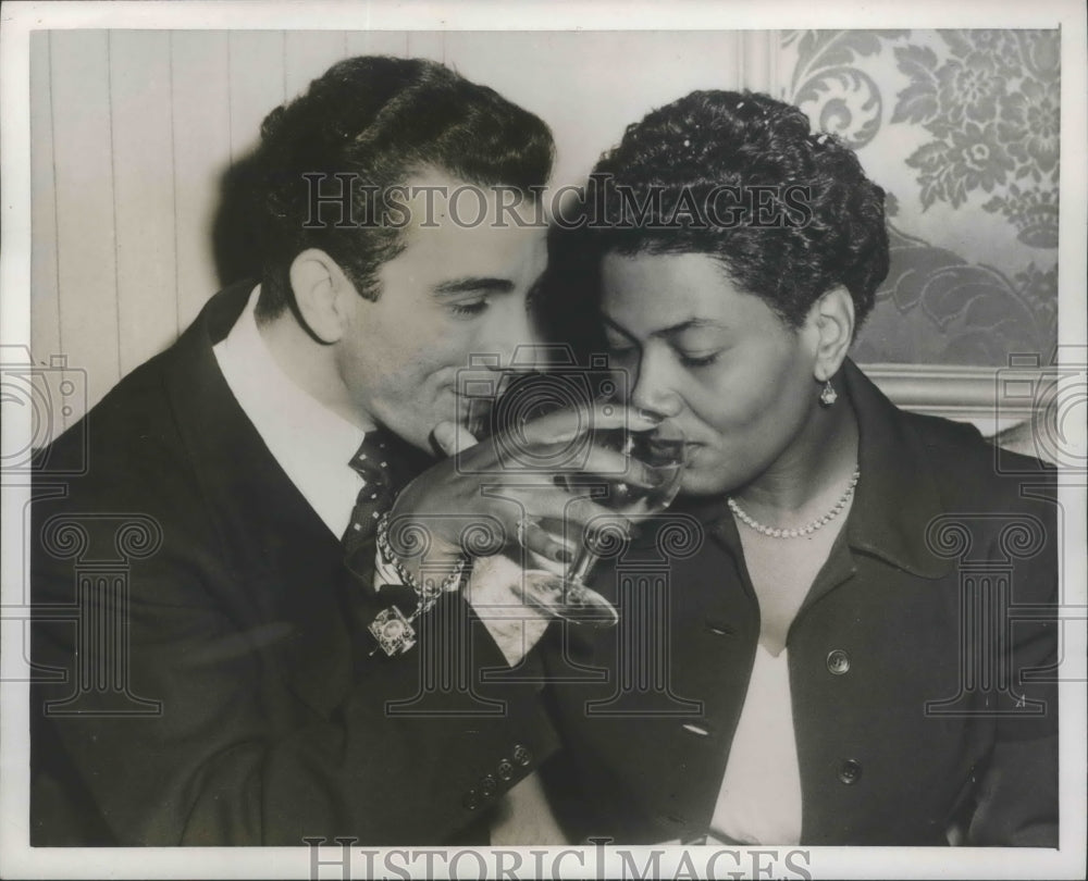 1952 Press Photo Louis Bellson Jr, Pearl Bailey Marries in London, England - Historic Images