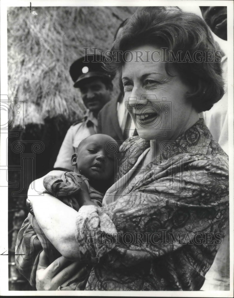 1969 Press Photo Politician Barbara Castle on Tour in Africa in 1965 - Historic Images