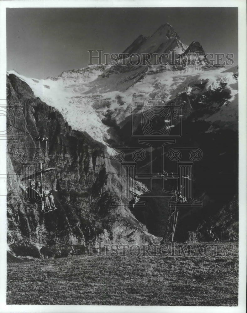 1983 Press Photo Swiss Alps Cable Cars/Chairlift - Historic Images