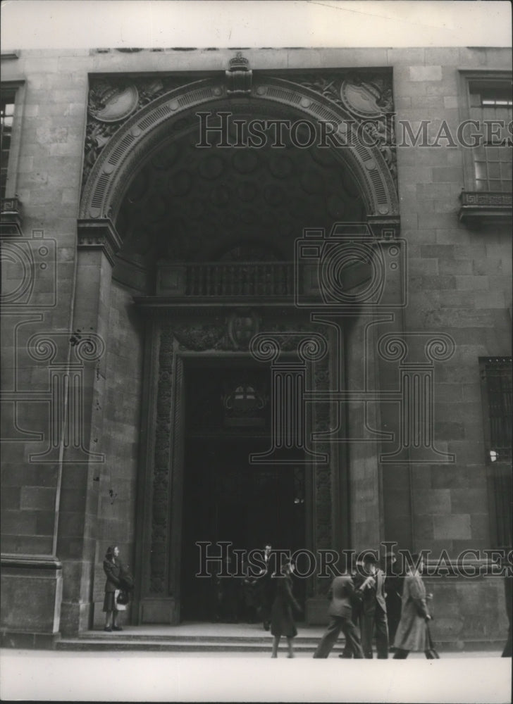 Press Photo Lloyd&#39;s Main Entrance on Leadenhall Street, London, England - Historic Images