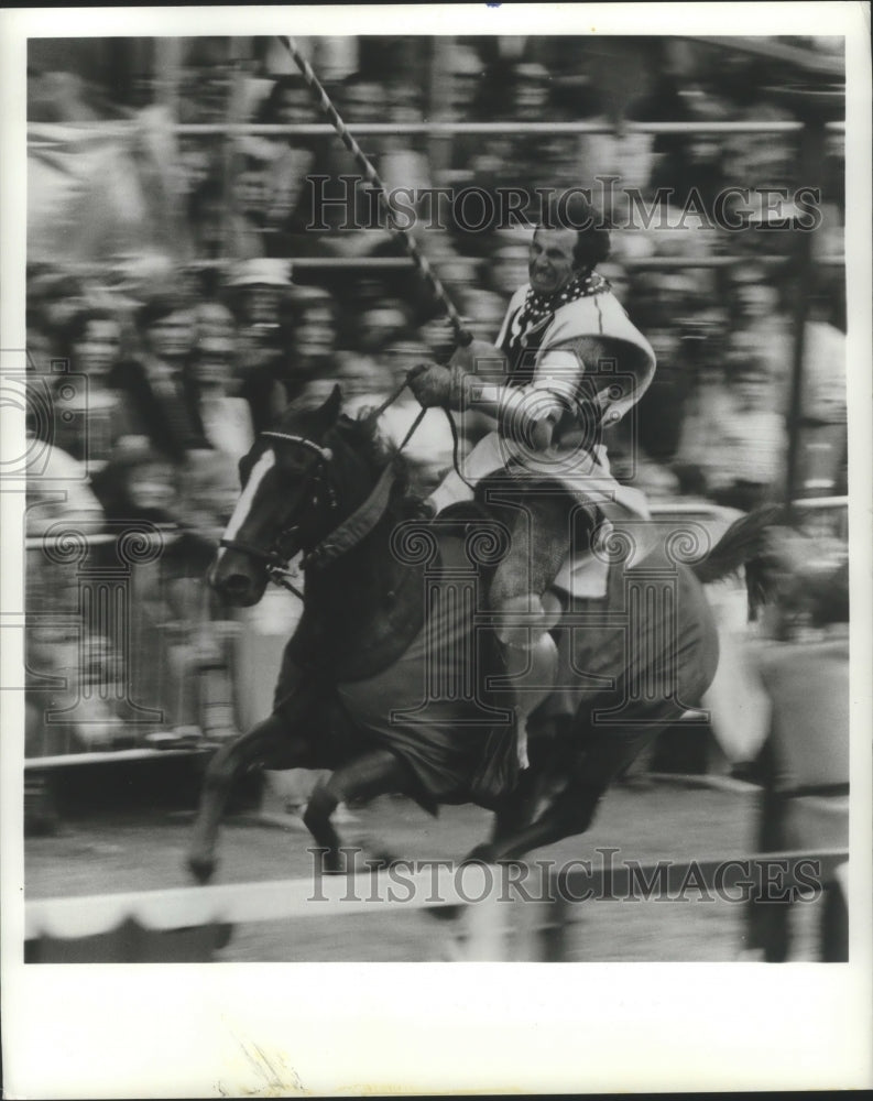 Press Photo Medieval Fair, City of Bristol, England Jousting - Historic Images