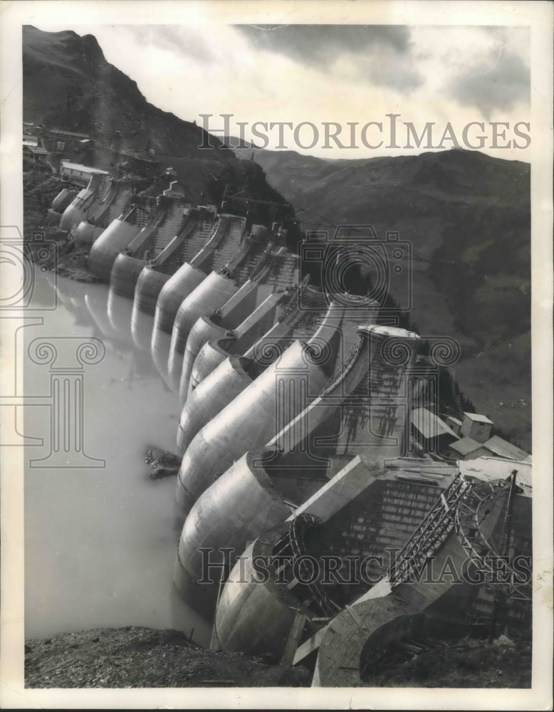 1947 Press Photo Girotta Dam, France - Historic Images