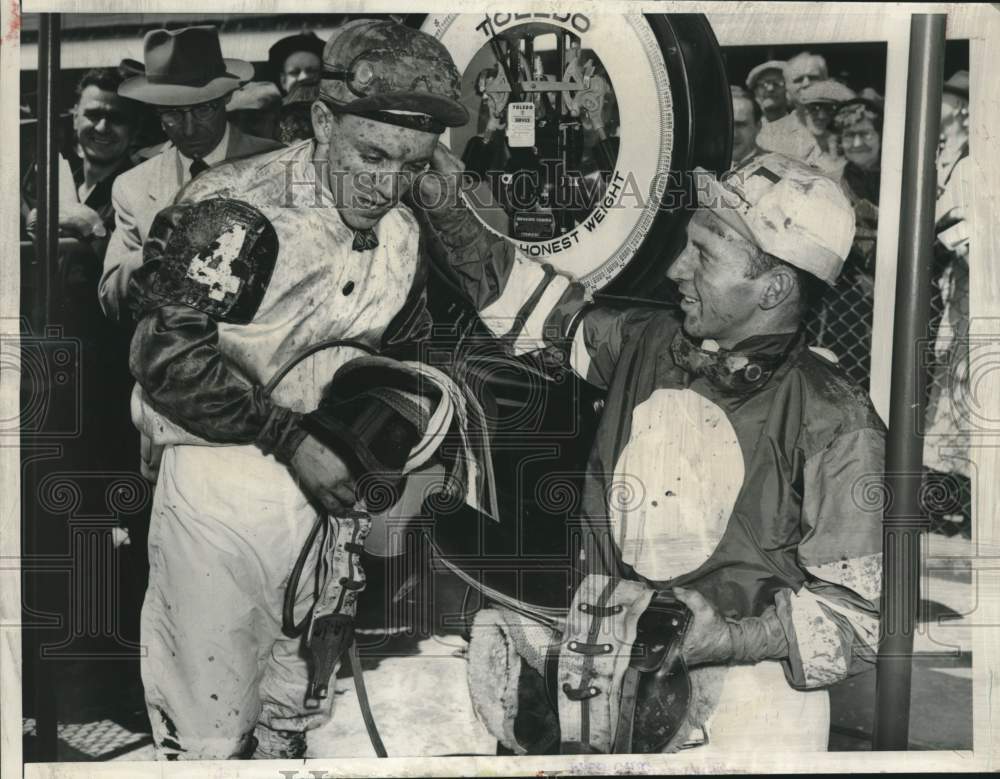 1953 Press Photo Johnny Adams Sr. and son at Lincoln Fields Race - ftx03888- Historic Images