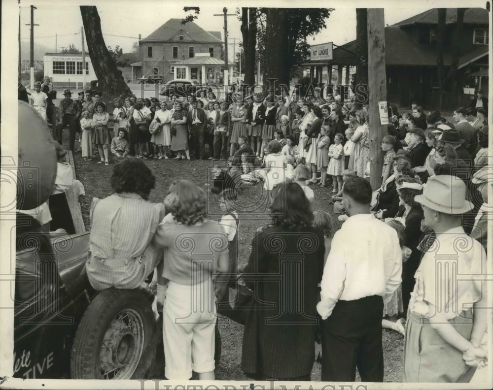 1940 Press Photo Tacoma, Washington High School Maple Valley Band Crowds - Historic Images