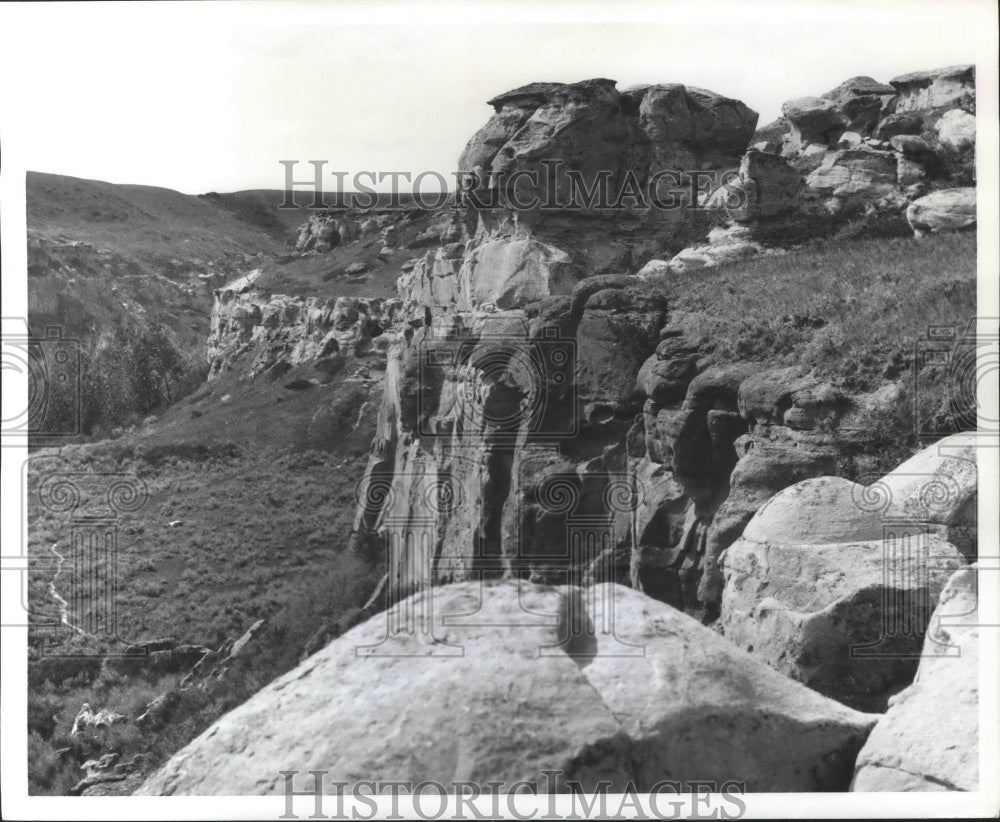 Press Photo Canada Provincial Park Rock Writing - Historic Images