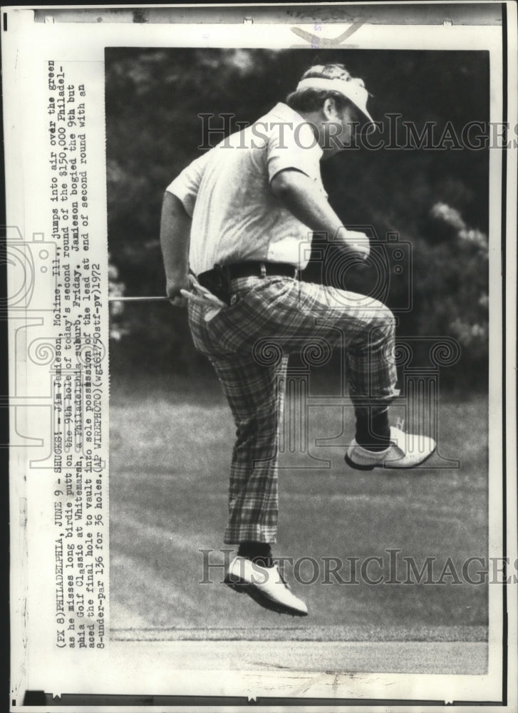 1972 Jim Jamieson Jumps Over the Green as He Misses Long Birdie Putt - Historic Images