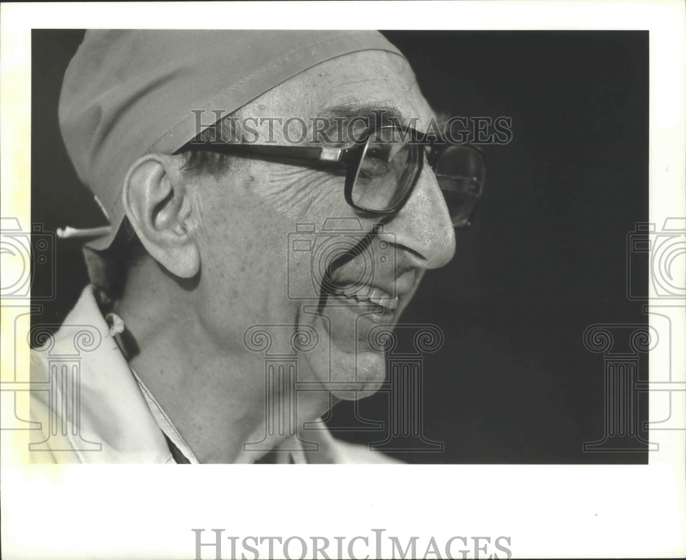 1995 Press Photo Dr. Michael E. DeBakey is chancellor of Baylor College - Historic Images
