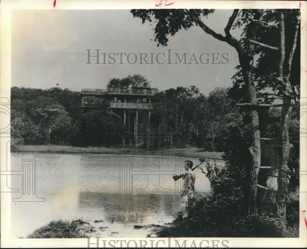 1962 Press Photo Treetops-one of worlds most unusual hotels near Nairobi Africa - Historic Images