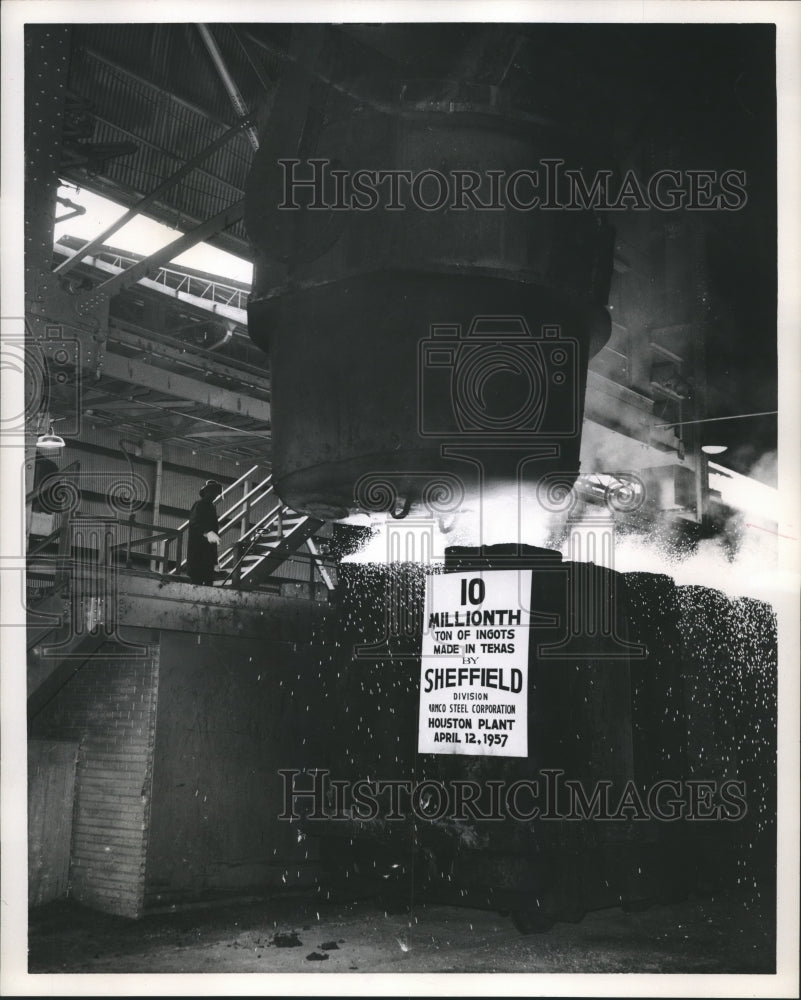 1957 Press Photo Ten Millionth ton of steel poured at Sheffield Division, Armco-Historic Images