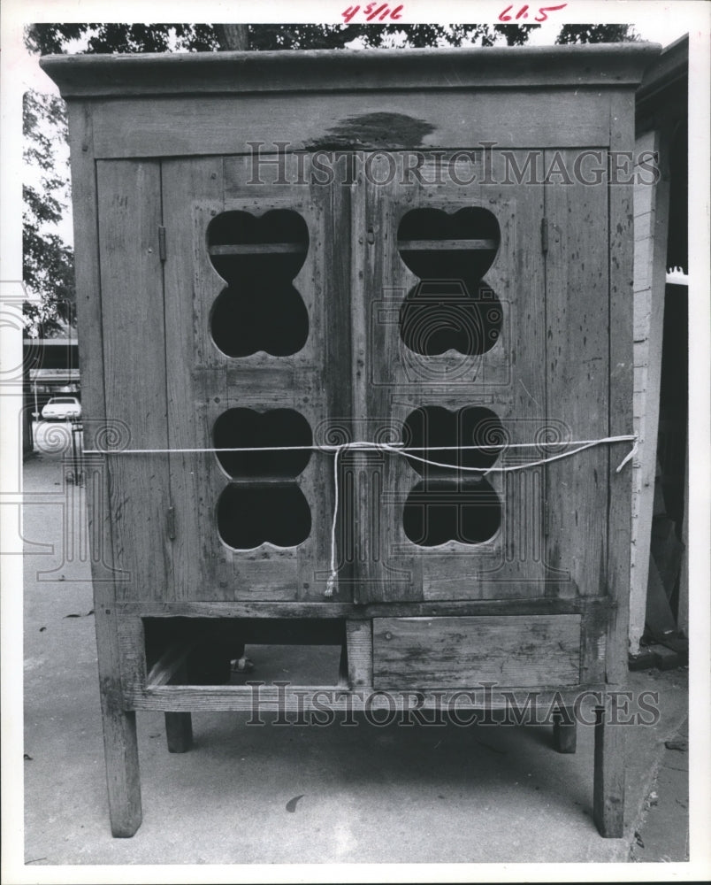1974 Press Photo Texas primitive antique kitchen bar, circa 1860 - hca06449 - Historic Images