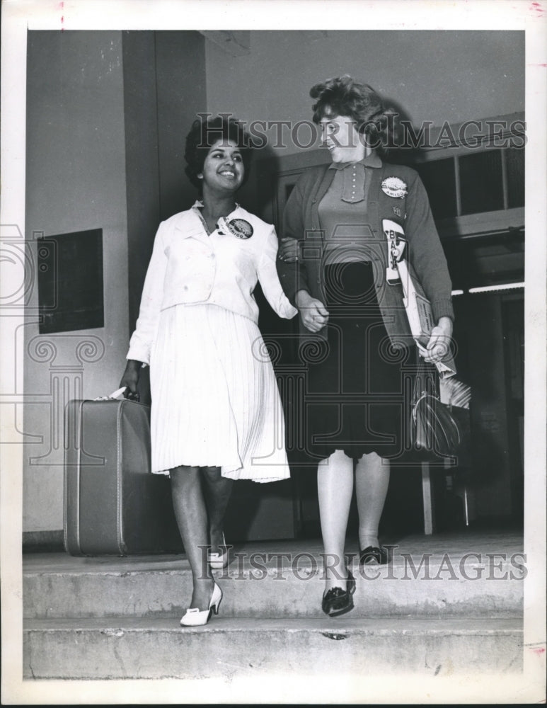 1962 Press Photo New Members Of Operation Amigos, Houston - hca06654 - Historic Images