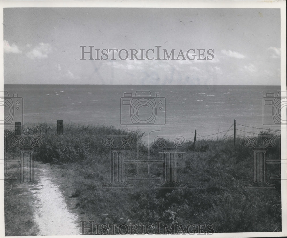 1959 Press Photo Smith&#39;s Point Beach in Chambers County, Texas - hca10031 - Historic Images