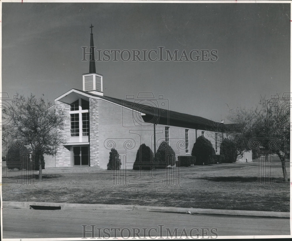 1961 Press Photo Holy Cross Catholic Church at Bay City, Texas - hca10040 - Historic Images