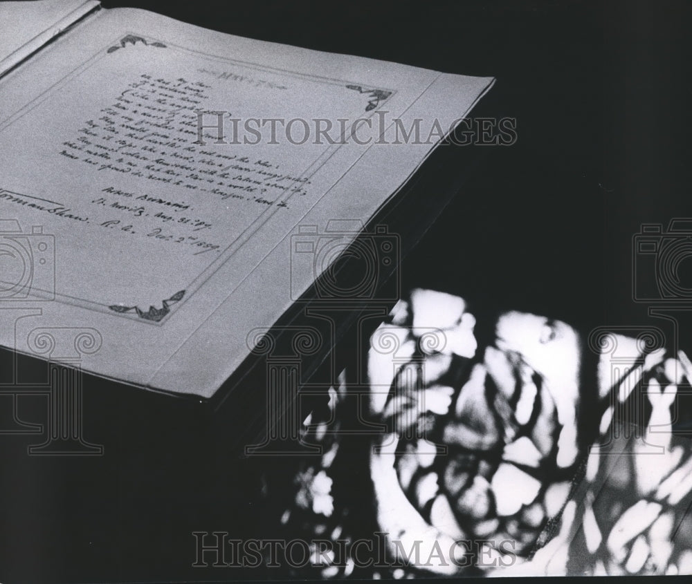 1969 Press Photo Writings of Robert Browning, Armstrong Browning Baylor Univ. - Historic Images