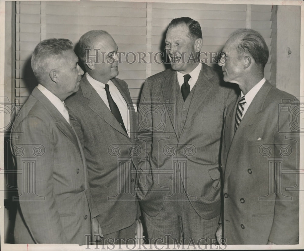 1953 Press Photo Officials of the Chamber of Commerce, Houston - hca10311 - Historic Images