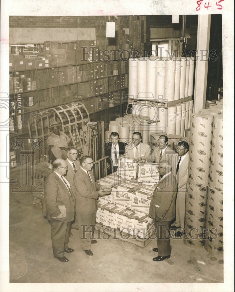 1956 Press Photo Sales Staff Conference at Houston Paper Co. New Warehouse - Historic Images