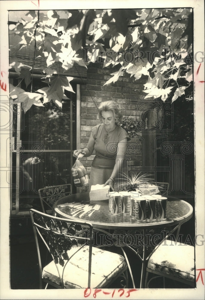 1979 Press Photo Rosalie Turner A Veteran Block Party Organizer in Houston. - Historic Images