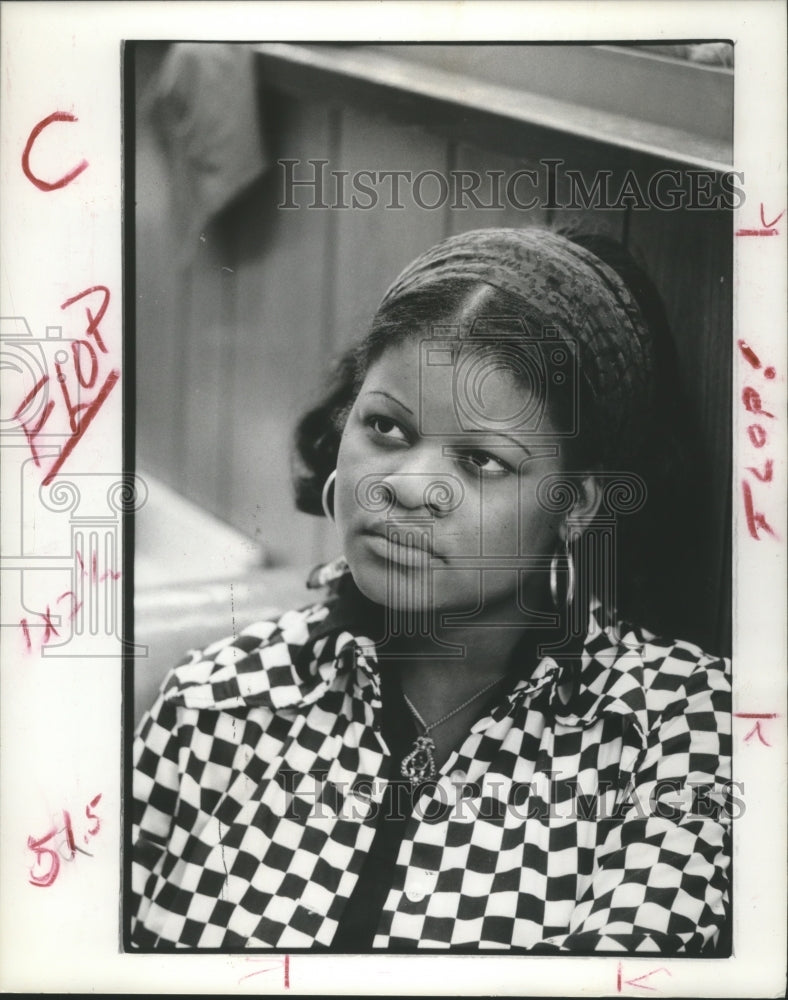 1974 Mrs. Donnie Mouton Quit Job Due To Bus Service Strike, Houston. - Historic Images