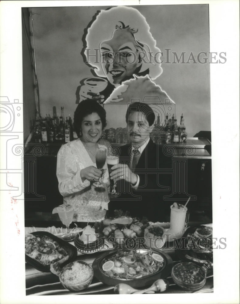 1988 Press Photo Marilyn Monroe Theme For Belinda &amp; Joe Cinco Robles Restaurant - Historic Images