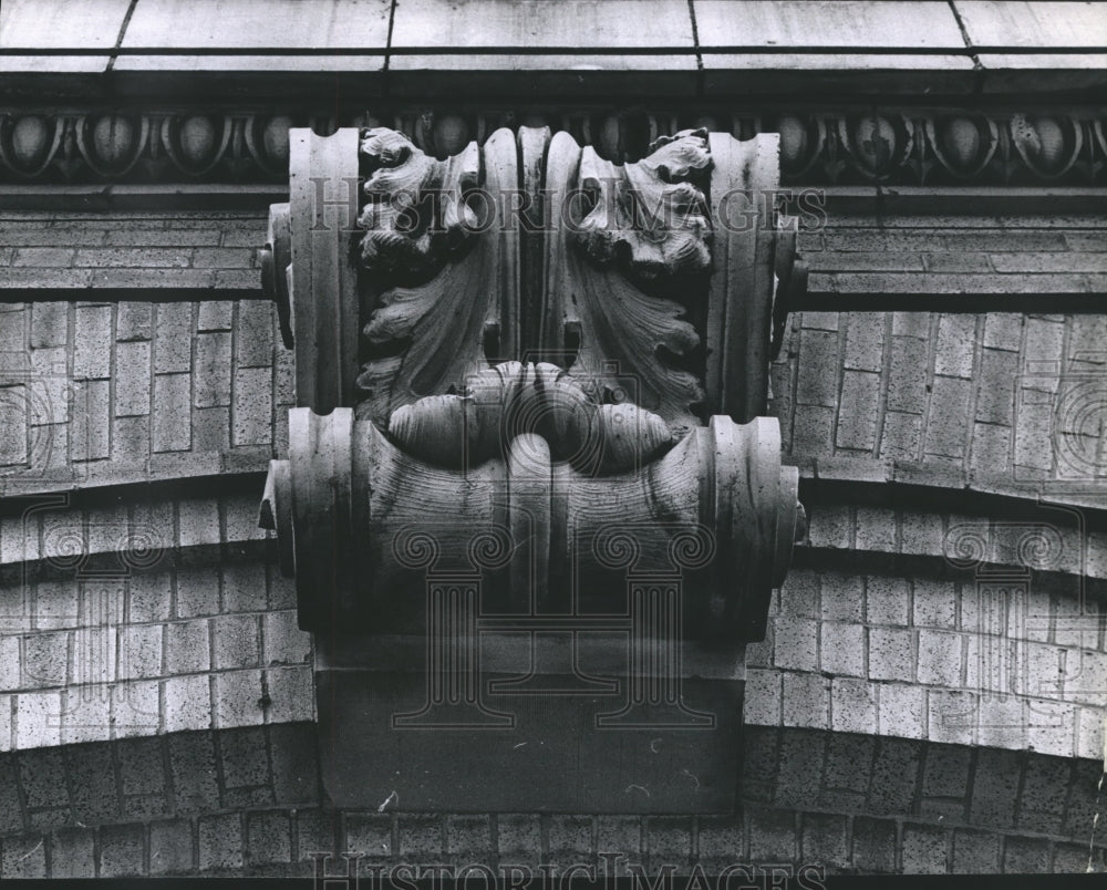 1963 Press Photo Artistic Woodwork on Outside of City Auditorium. - hca12835 - Historic Images