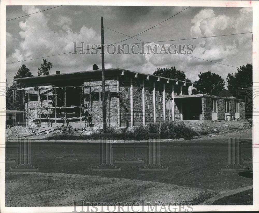 1961 Press Photo Construction of the El Buen Pastor Church, Houston - hca12918-Historic Images