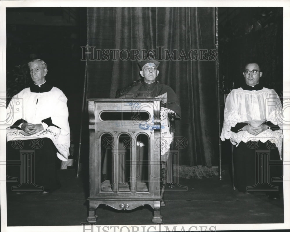 1956 Press Photo officials of the Catholic, Christ the King celebration, Houston- Historic Images