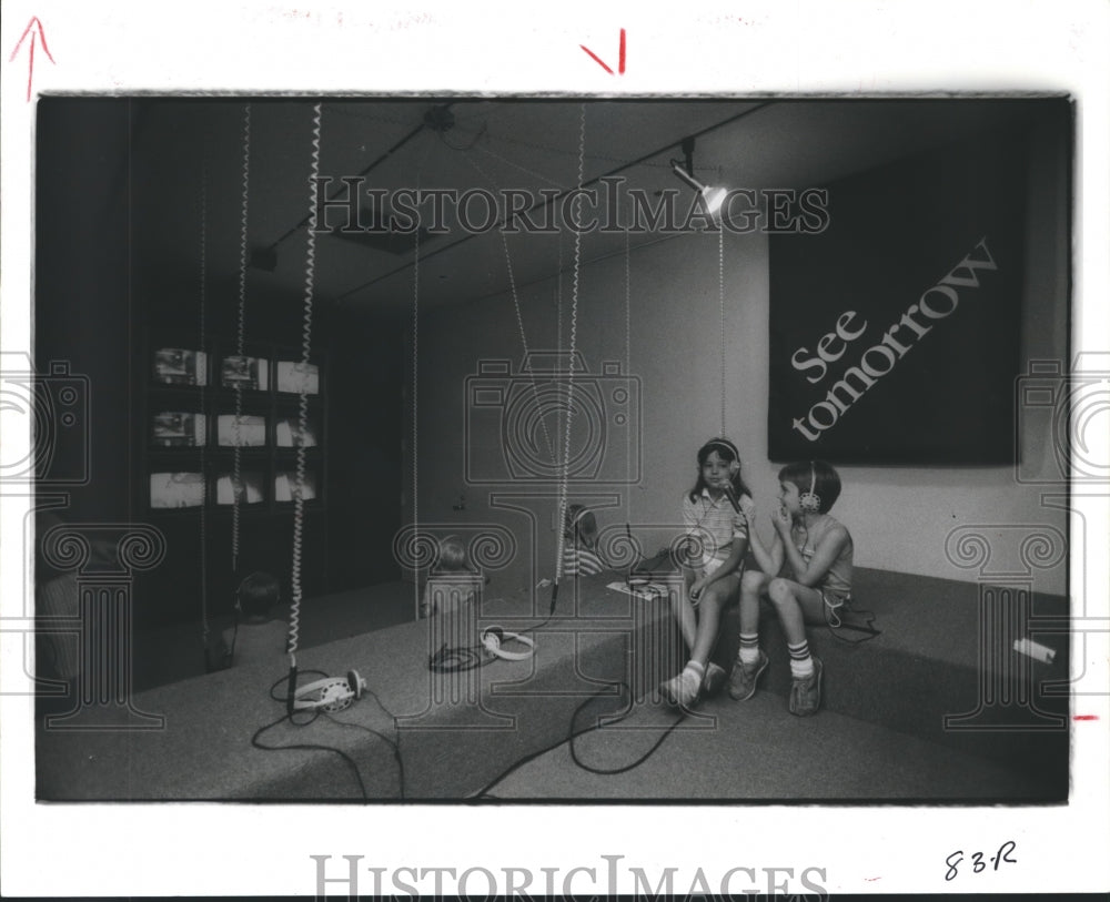 1984 Press Photo Sharon Cathey and David Fuller at Children's Museum of Houston - Historic Images