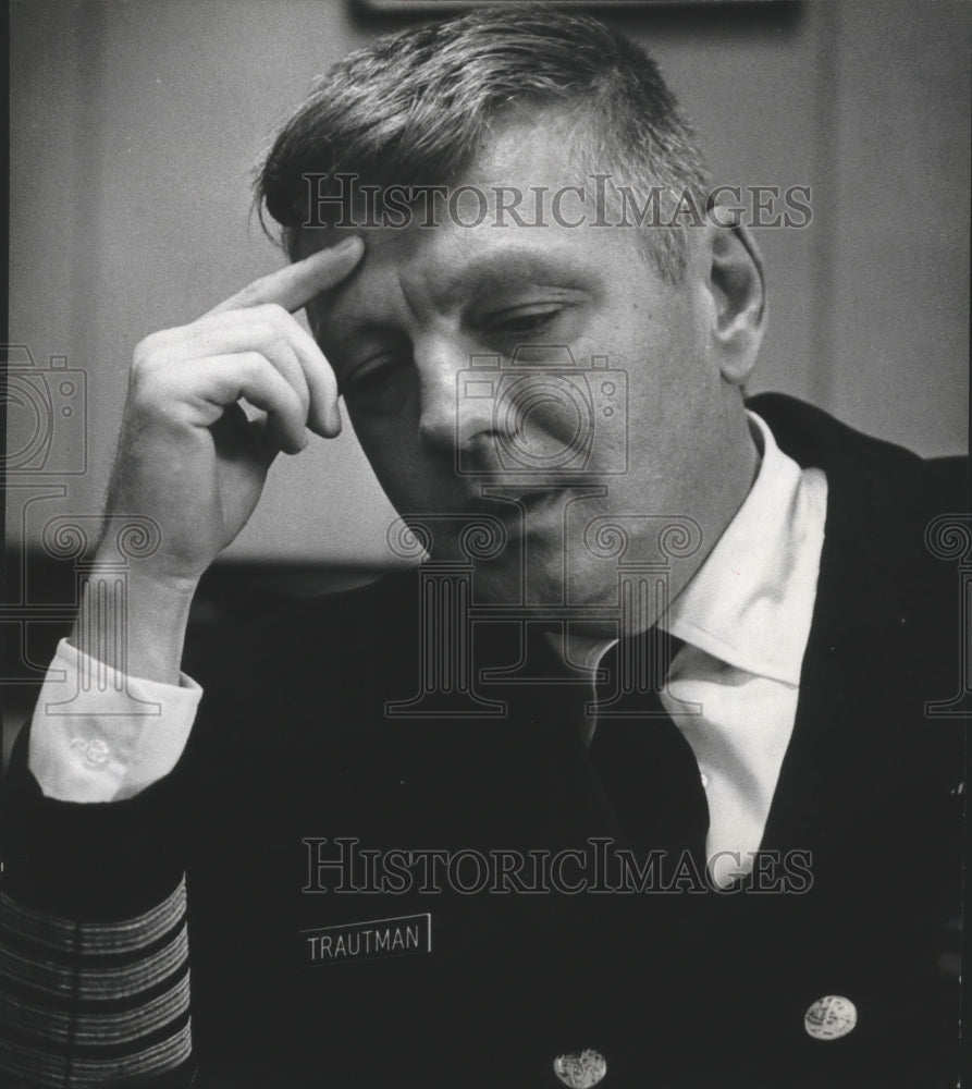 1972 Press Photo Dr. John R. Trautman Hospital&#39;s Medical Director, Carville, LA - Historic Images