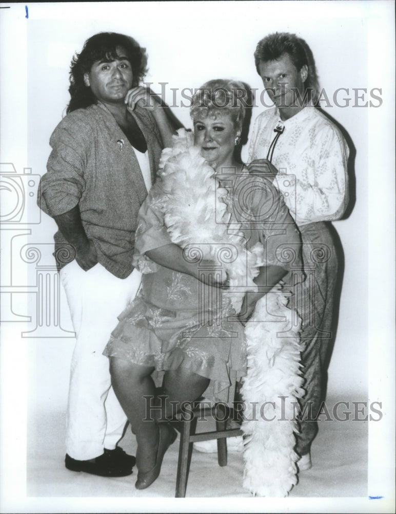 1988 Cast of Comedy Workshop&#39;s Hot, Fat and Sassy in Houston. - Historic Images