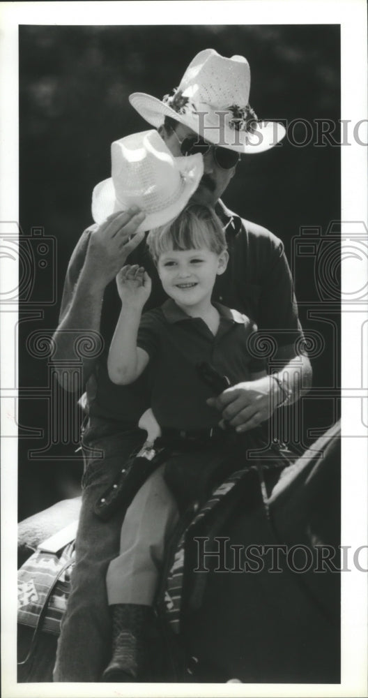 1990 Oscar Segura & Christopher Huber, Columbus Day parade, Houston - Historic Images