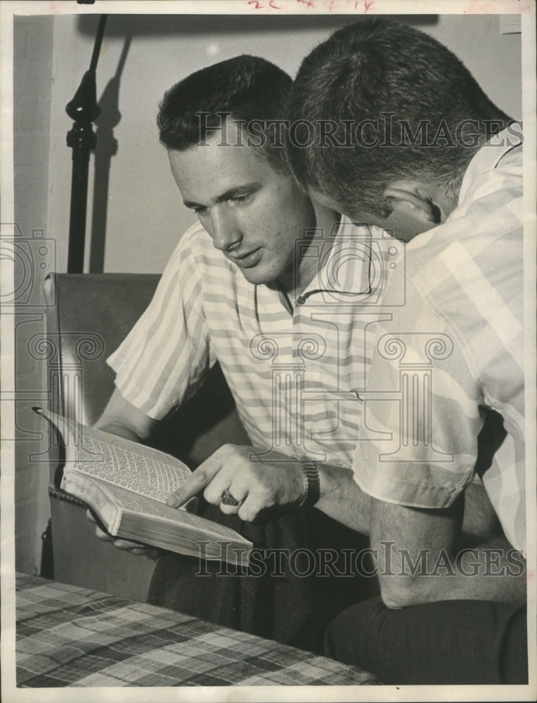 1961 Press Photo David R. Hamilton, Campus Crusade for Christ, Houston-Historic Images