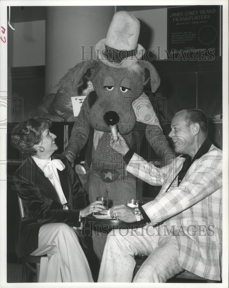 1976 Judge Allen, Deanie Daggett & Dog Citizen For Animal Protection - Historic Images