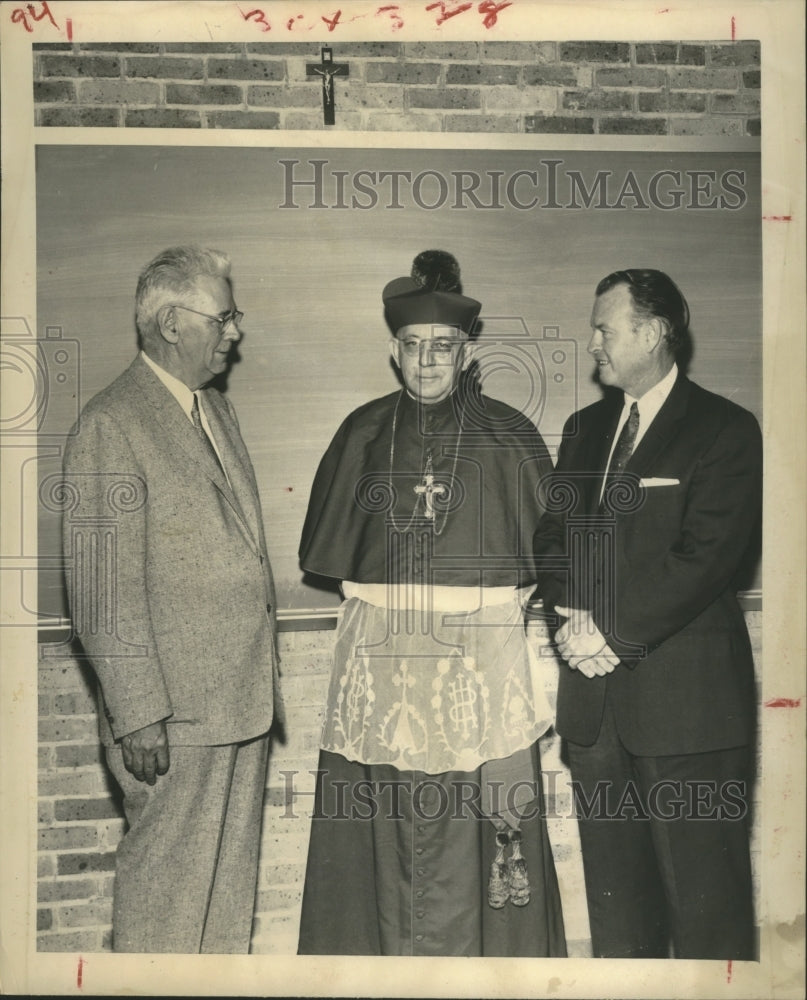 1958 Press Photo Officials at University of St. Thomas College, Houston. - Historic Images