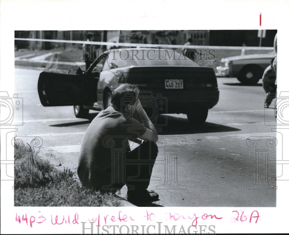 1992 Martin Bessinger Distraught After Guard Dies in Houston Crime. - Historic Images