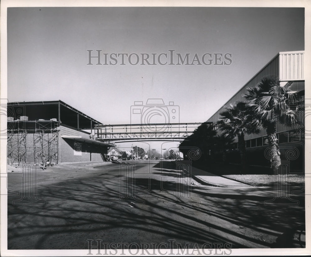 1961 Press Photo Construction and Cross-walk at Shell Oil Co. - hca15608 - Historic Images