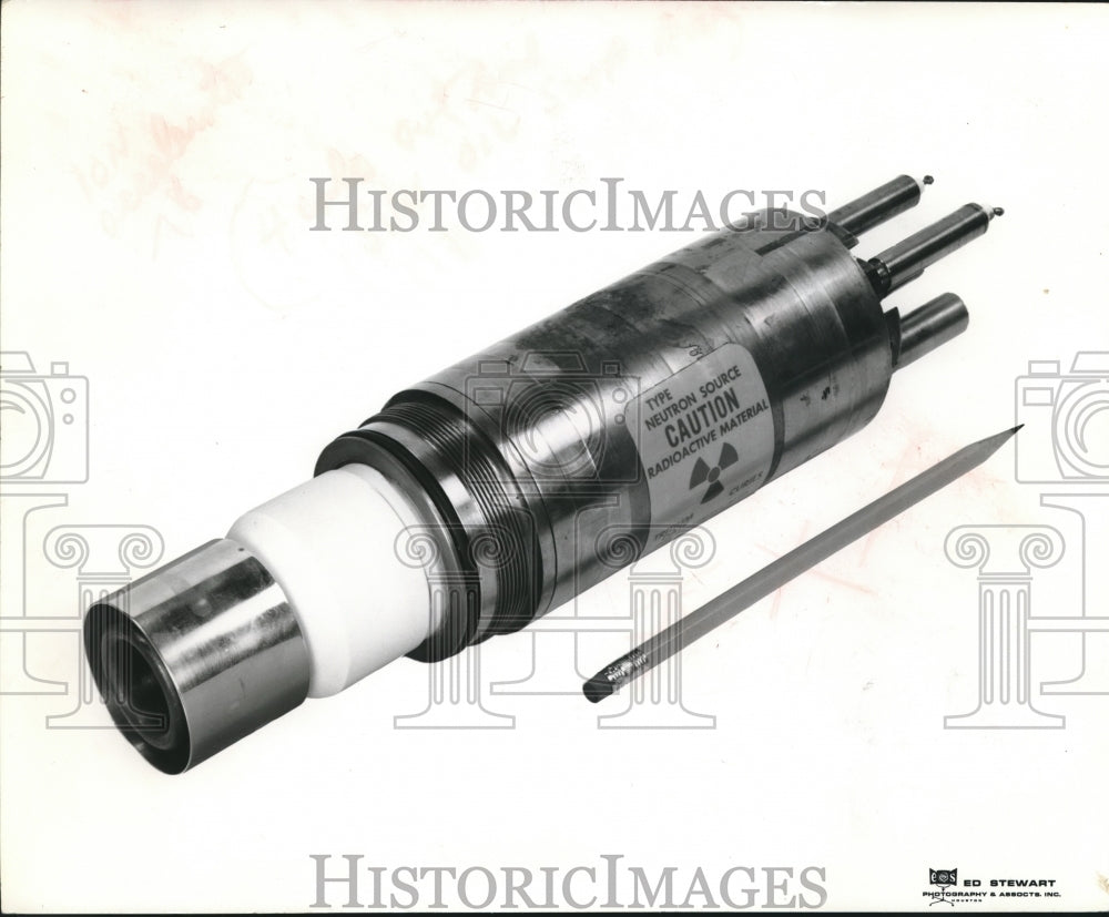 1966 Press Photo Oil field equipment Ion acceleration tube - hca15623 - Historic Images