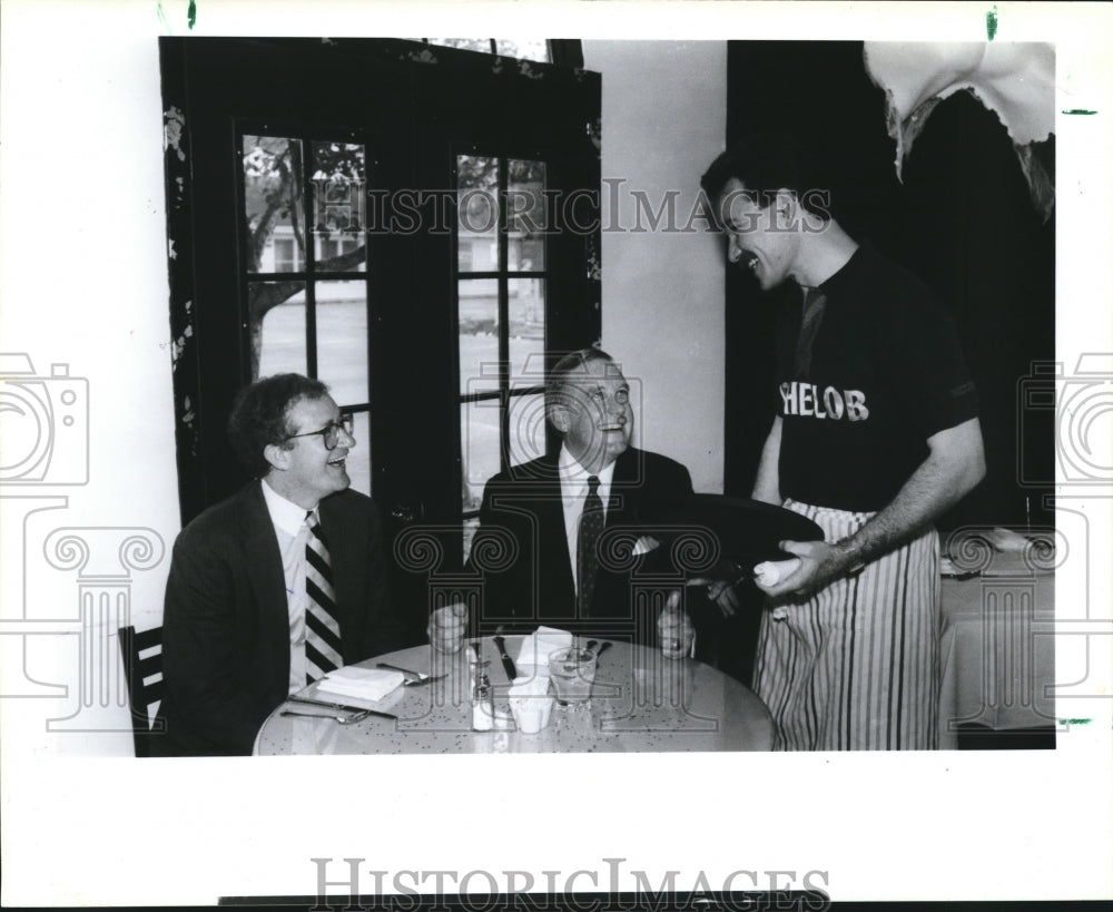 1989 Waiter Takes Orders From Houston Cystic Fibrosis Underwriters. - Historic Images