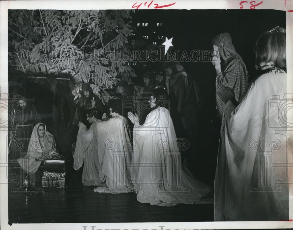 1965 Press Photo Youngsters enact Christmas story at pageant in Houston - Historic Images