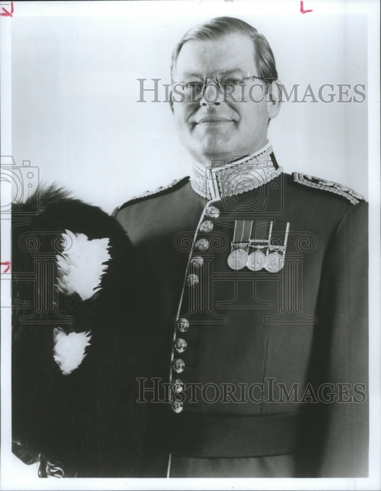 1990 Maj. P. Hannam of Band of Her Majesty&#39;s Welsh Guards - Historic Images