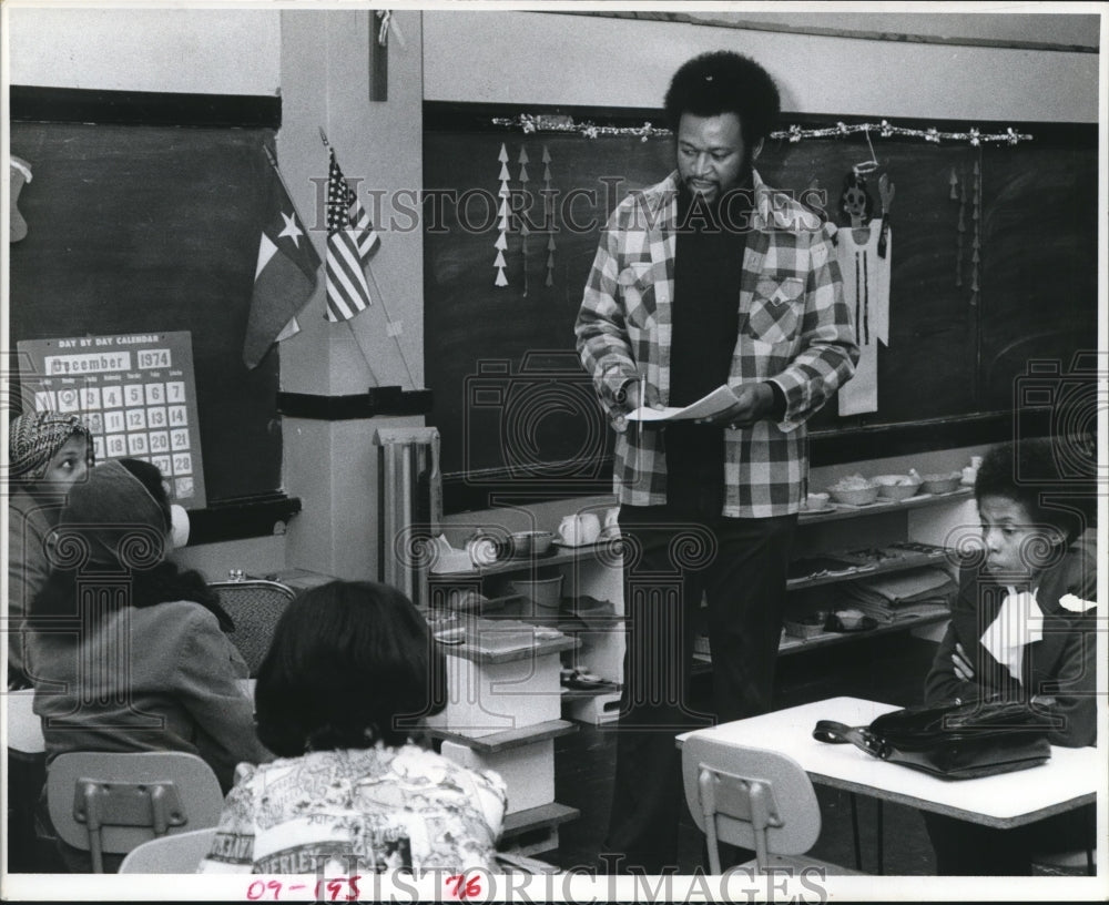 1974 Press Photo John Simon of Children&#39;s Educational and Developmental Center - Historic Images