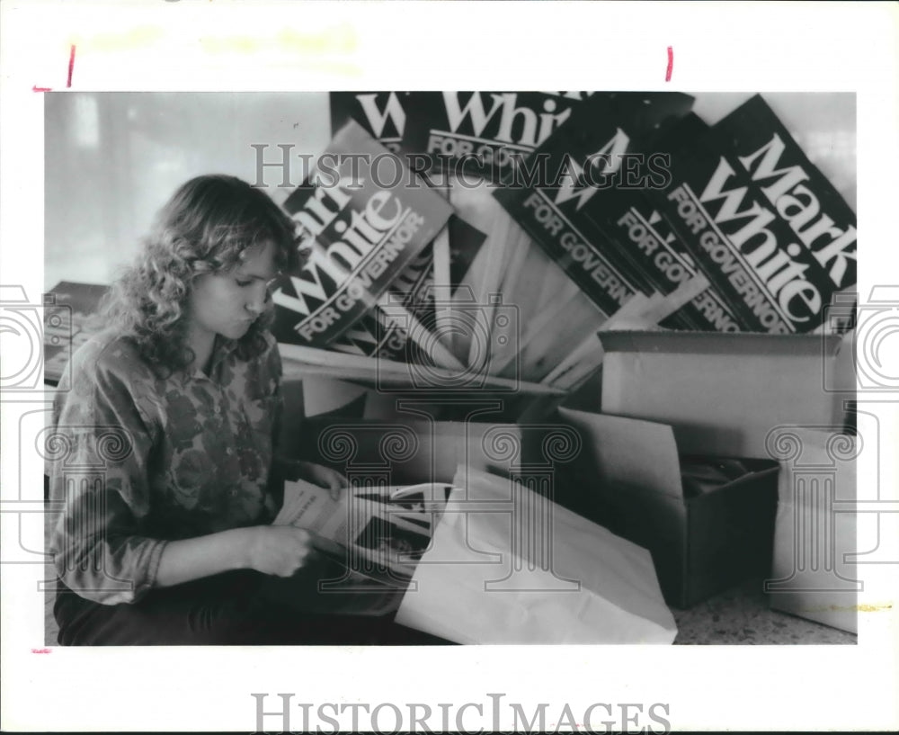 1986 Linda Jones Stuffs Flyers &amp; Other Texas Election Campaign Items - Historic Images