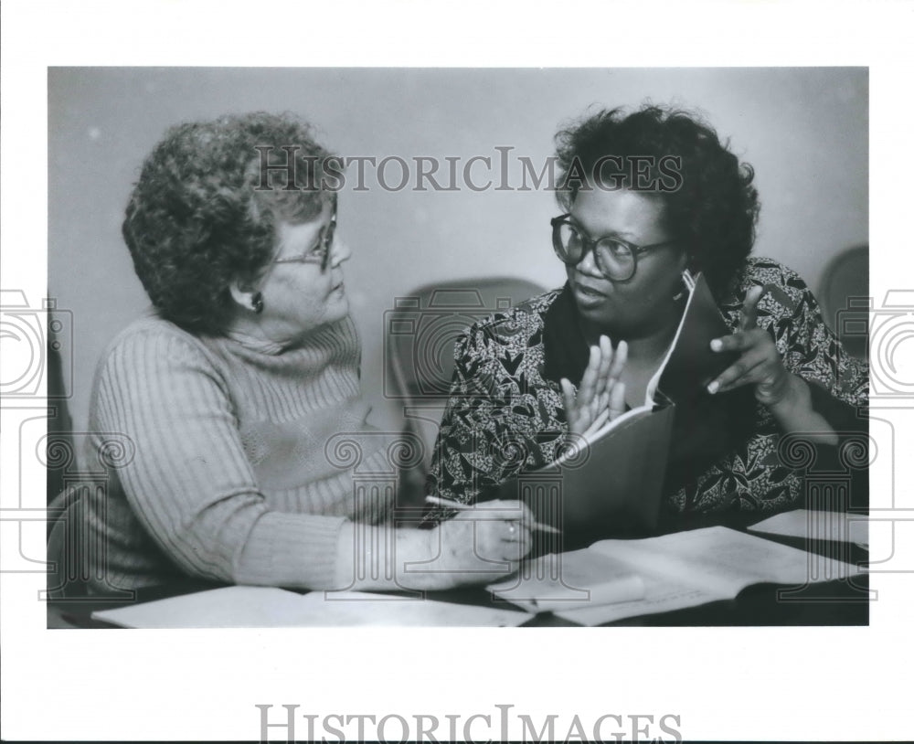 1989 Deborah Gilmore & Lois White with General Equivalency Diplomas - Historic Images