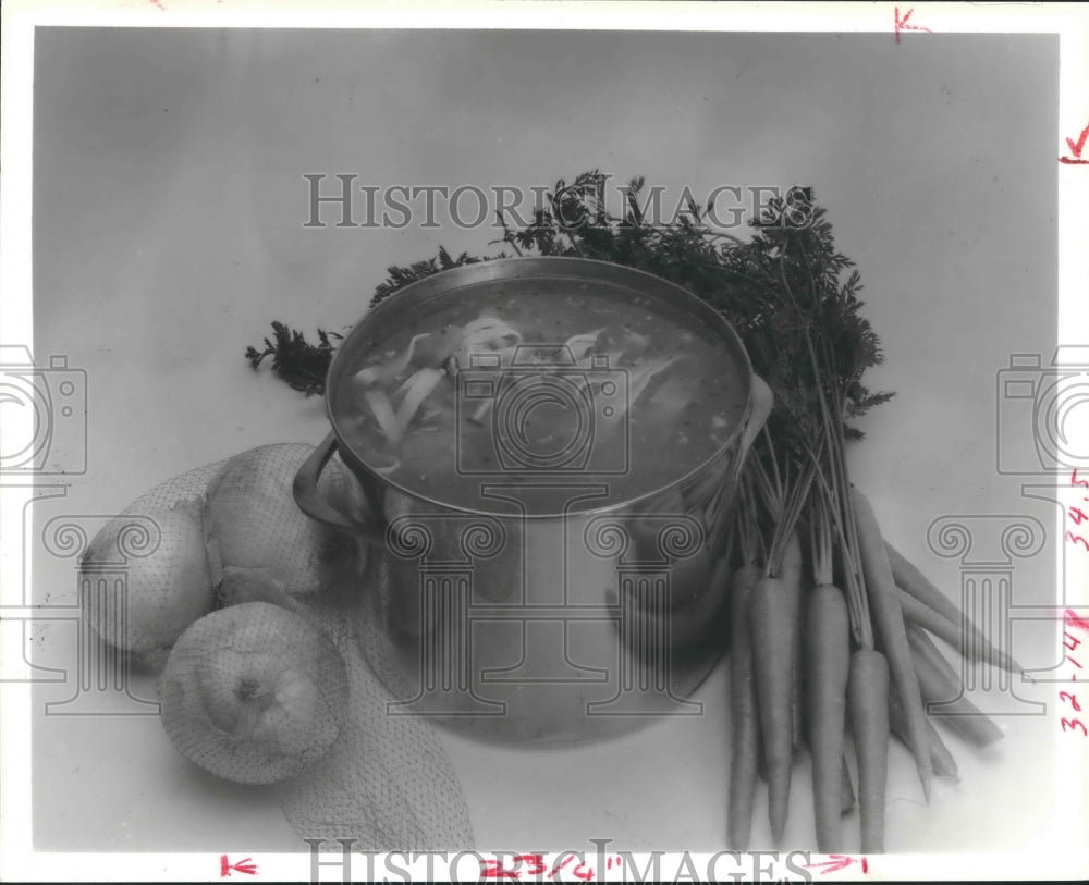 1986 Press Photo Rudi Lechner's Chicken Soup Won Celebrity Food Cook-off. - Historic Images