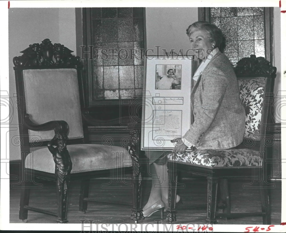 1982 Press Photo Trinity School Headmistress Elizabeth Hollamon in Texas. - Historic Images