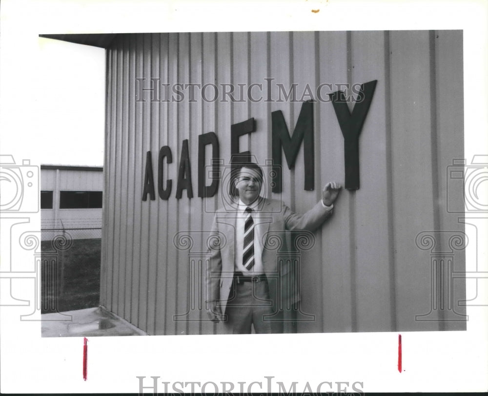 1989 Press Photo Lt. Martin, director of Fort Bend County Law Enforcement Agency - Historic Images