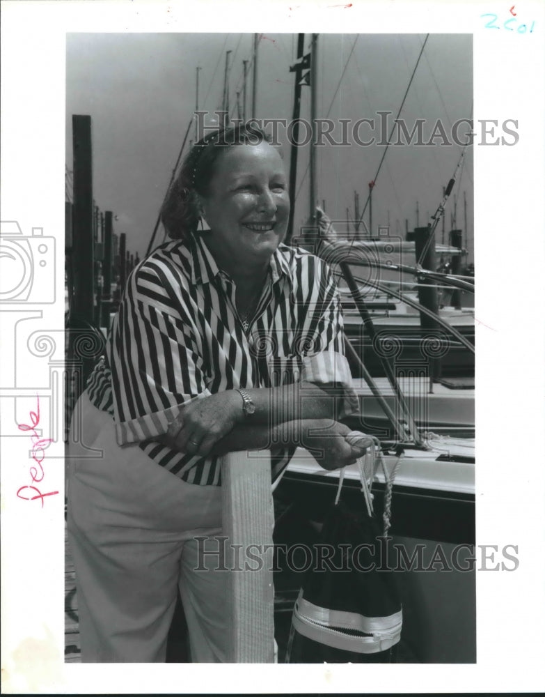 1991 Press Photo Ellyn Roof At Galveston Bay Houston Yacht Club in Texas. - Historic Images